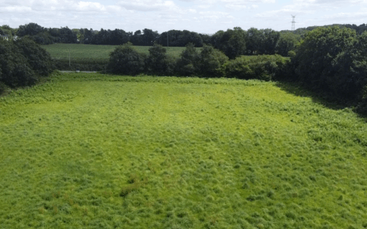 Terrain à bâtir de 872m² – Saint-Urbain – 102 200 €